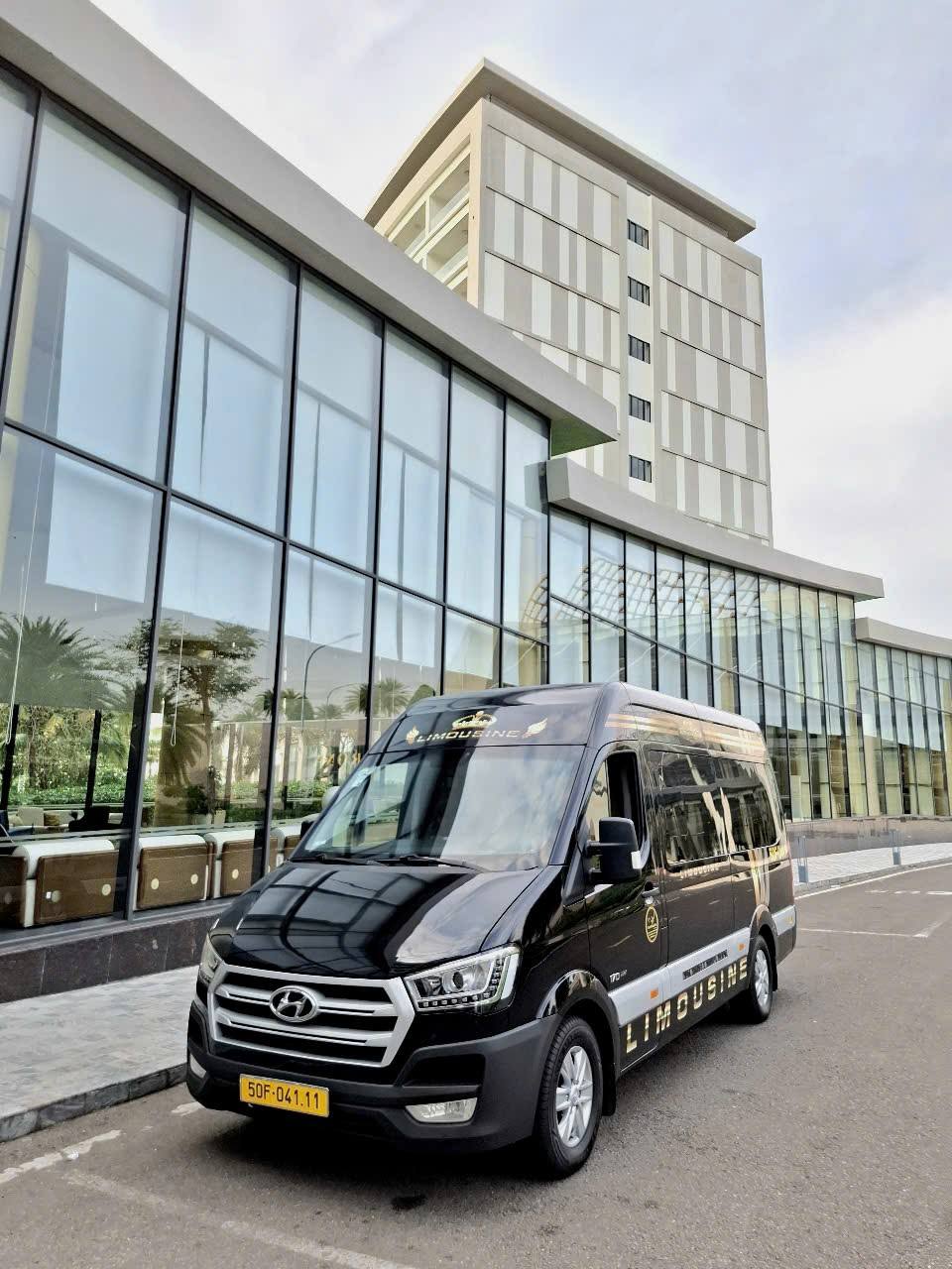 thuê xe limousine phú quốc